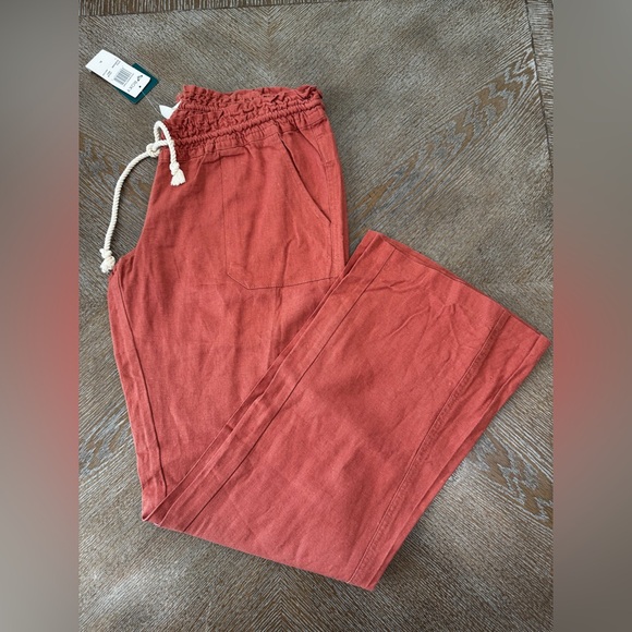 Roxy Women's Boot Cut Pants in Rust Red with Drawstring - Picture 3 of 7